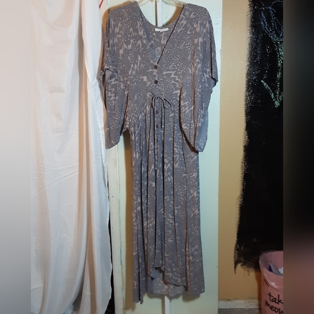 Olivaceous Button Front Kimona Sleeve Maxi Dress Size S